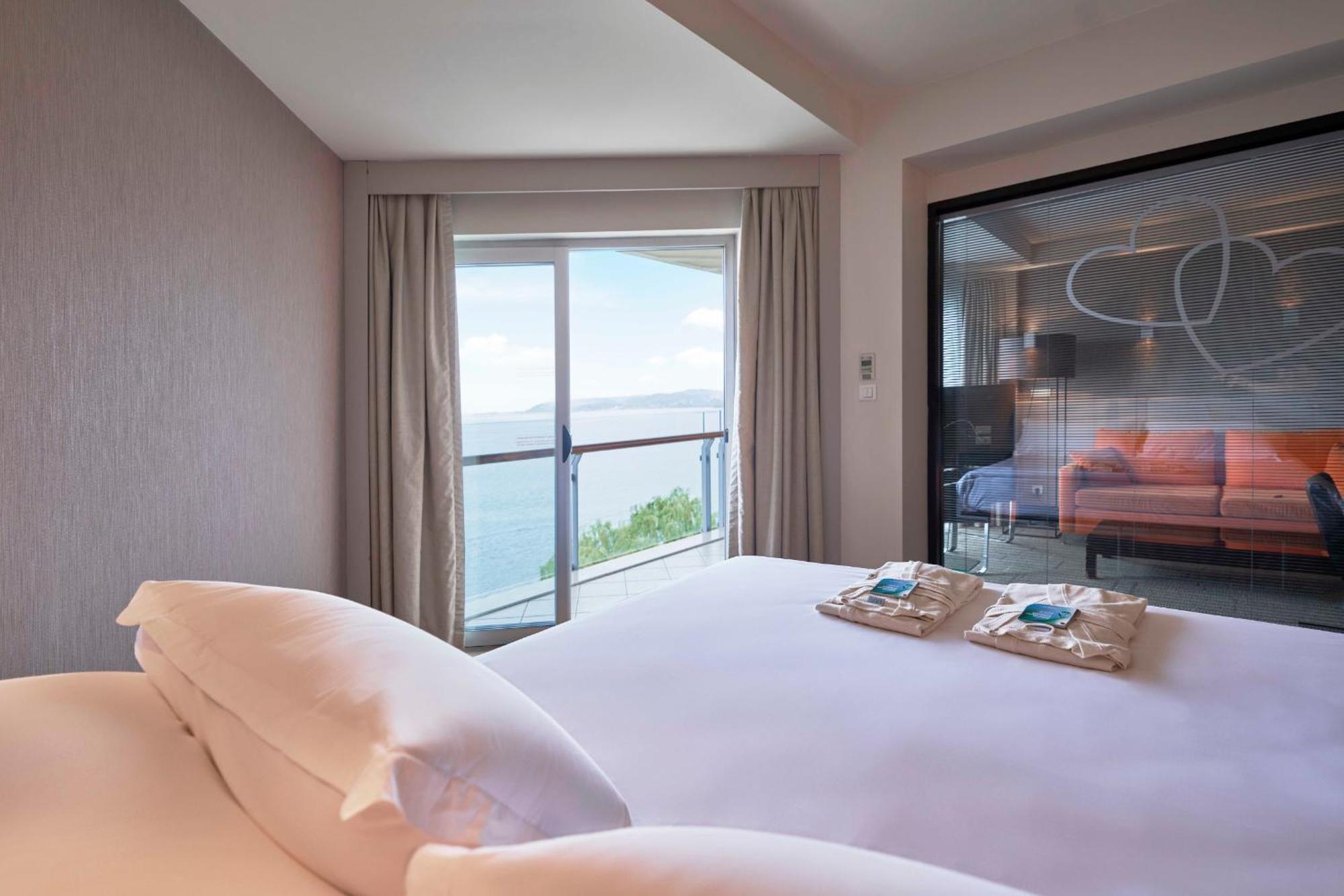 ริชมอนด์ นูอา เวลเนส - สปา เตอร์ซอย โอเตลชิลิก เว ทูริสม์ ยาติริมลารี เอเอส Hotel ซาพานจา ภายนอก รูปภาพ
