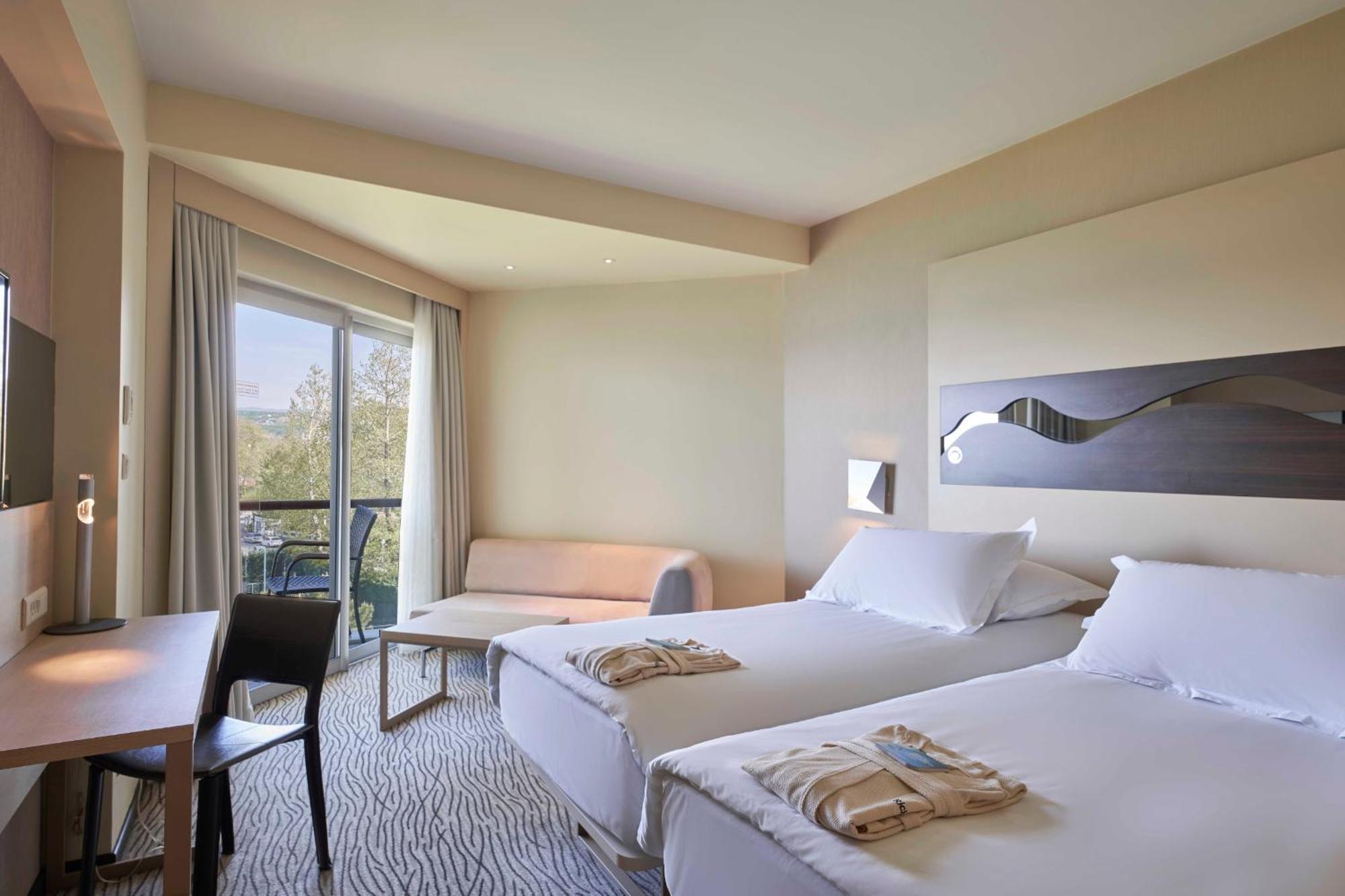 ริชมอนด์ นูอา เวลเนส - สปา เตอร์ซอย โอเตลชิลิก เว ทูริสม์ ยาติริมลารี เอเอส Hotel ซาพานจา ภายนอก รูปภาพ
